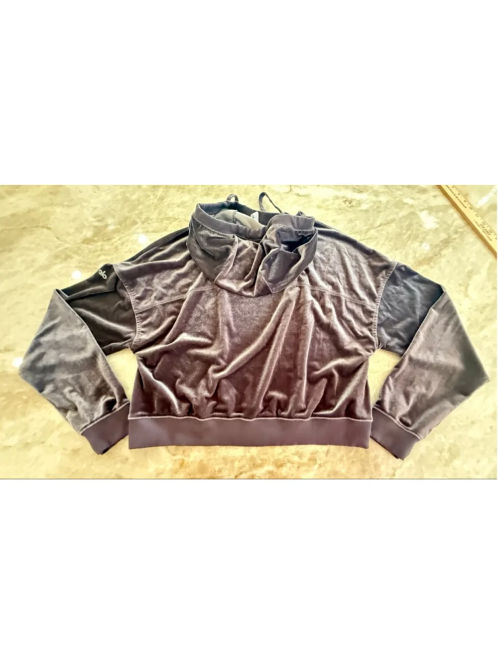 Alo Yoga Gray purple Velvet Cropped Hoodie M. Soft, comfortable, eggplant color
